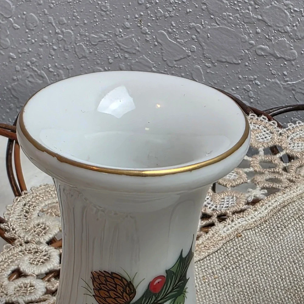 Vintage Woolworth Porcelain Christmas Holly Berry Pinecone Candlesticks Gold Rim